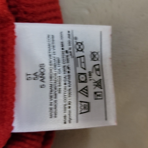 Boy's long sleeve shirt, size 5 - Picture 3 of 4